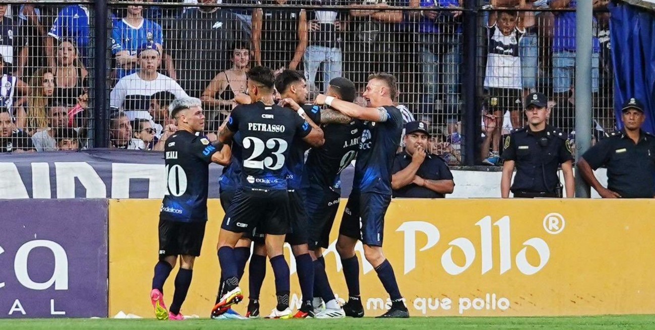 Independiente Rivadavia venció a Gimnasia en La Plata