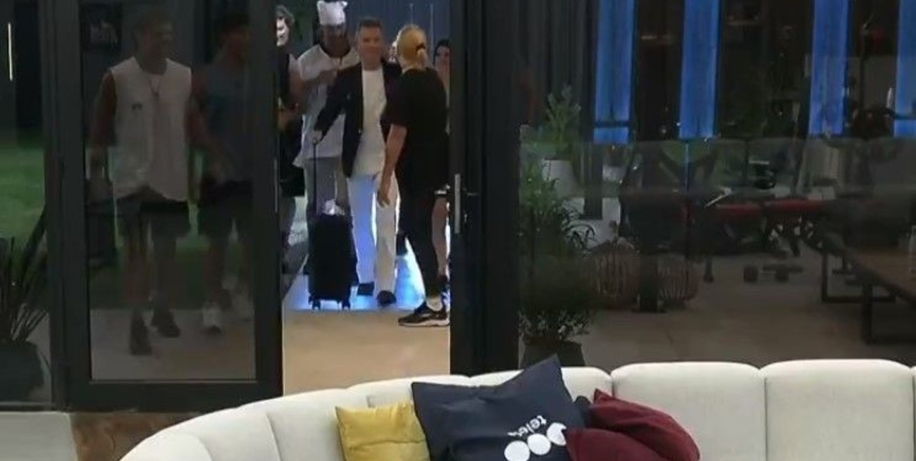 Nuevo líder, hamburguesas, rogel y mensajes del exterior para los jugadores de GH