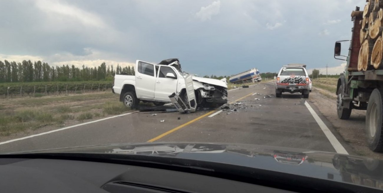 Choque fatal en Mendoza: murió un empresario y su hijo lucha por sobrevivir
