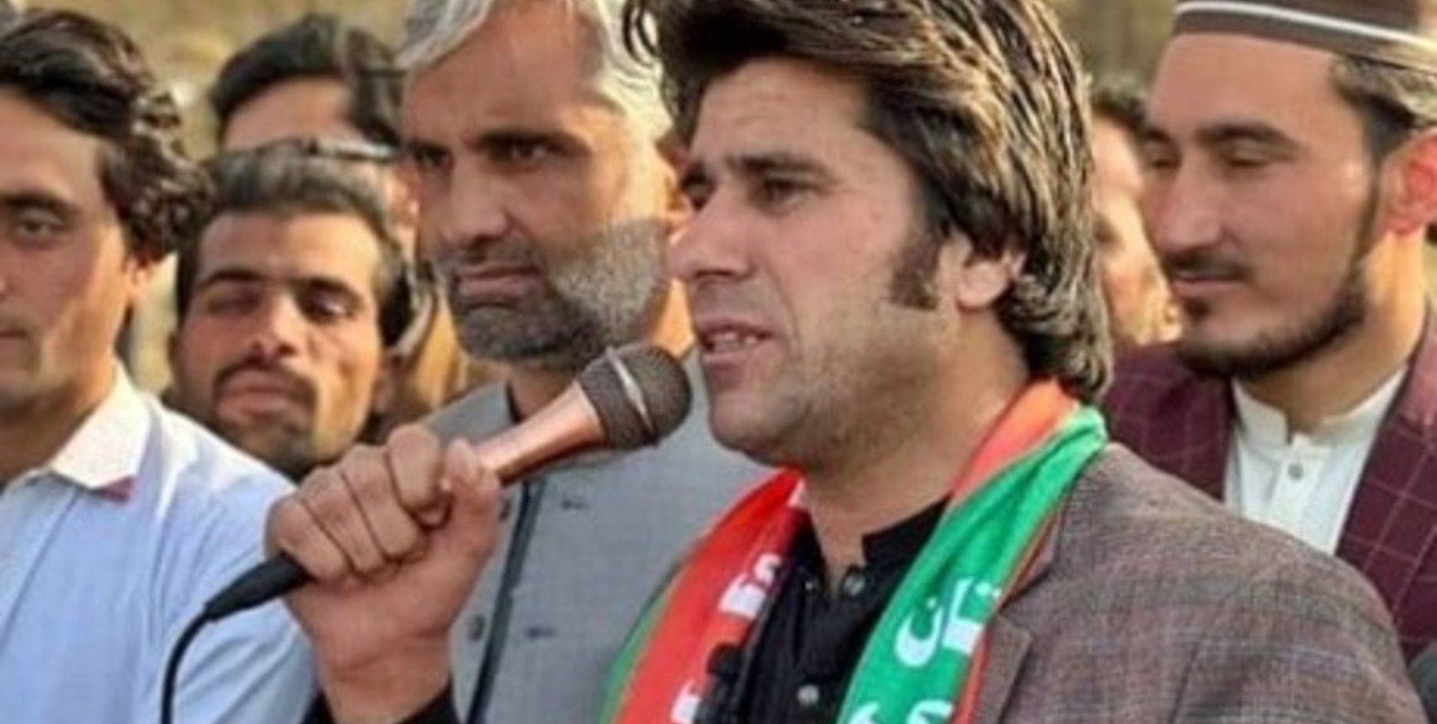 Asesinaron a un candidato pakistaní en plena campaña e ISIS se atribuyó el ataque