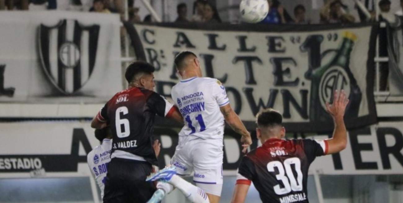 Cómoda victoria de Godoy Cruz en Santiago del Estero