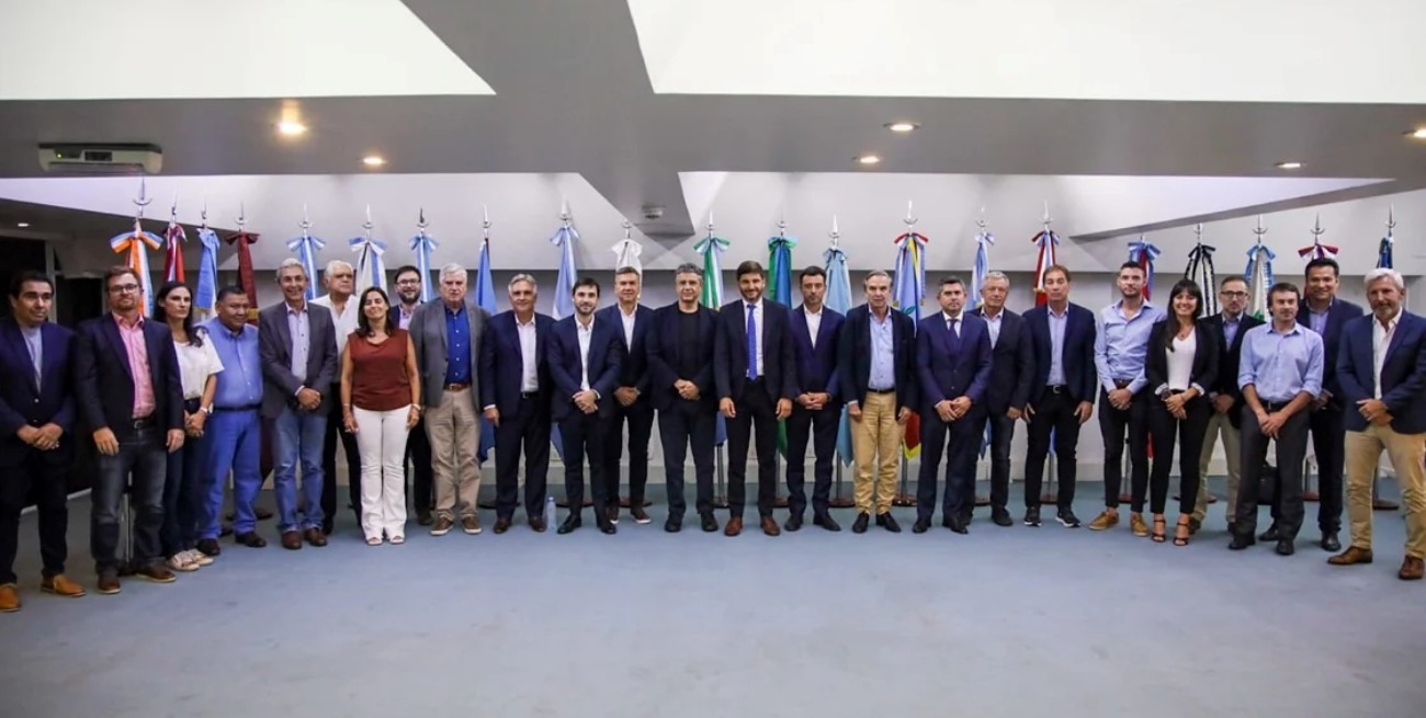 El gobierno nacional insiste en que no coparticipará el Impuesto PAIS