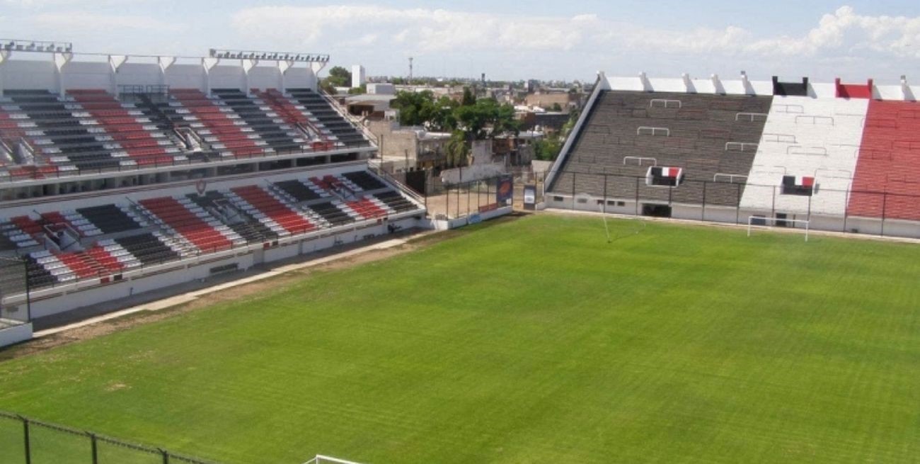 Video: el cortejo fúnebre del hincha asesinado de Chacarita finalizó adentro de la cancha
