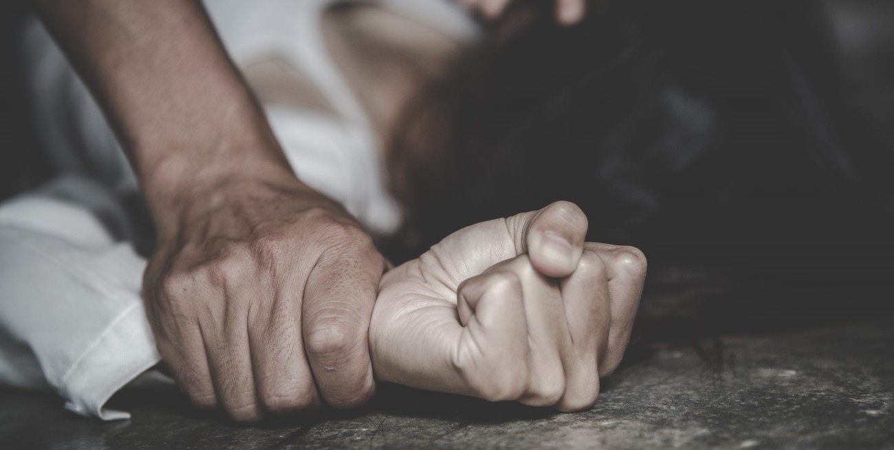 Ciudad de Santa Fe: Preso por darle piñas y patadas a su pareja