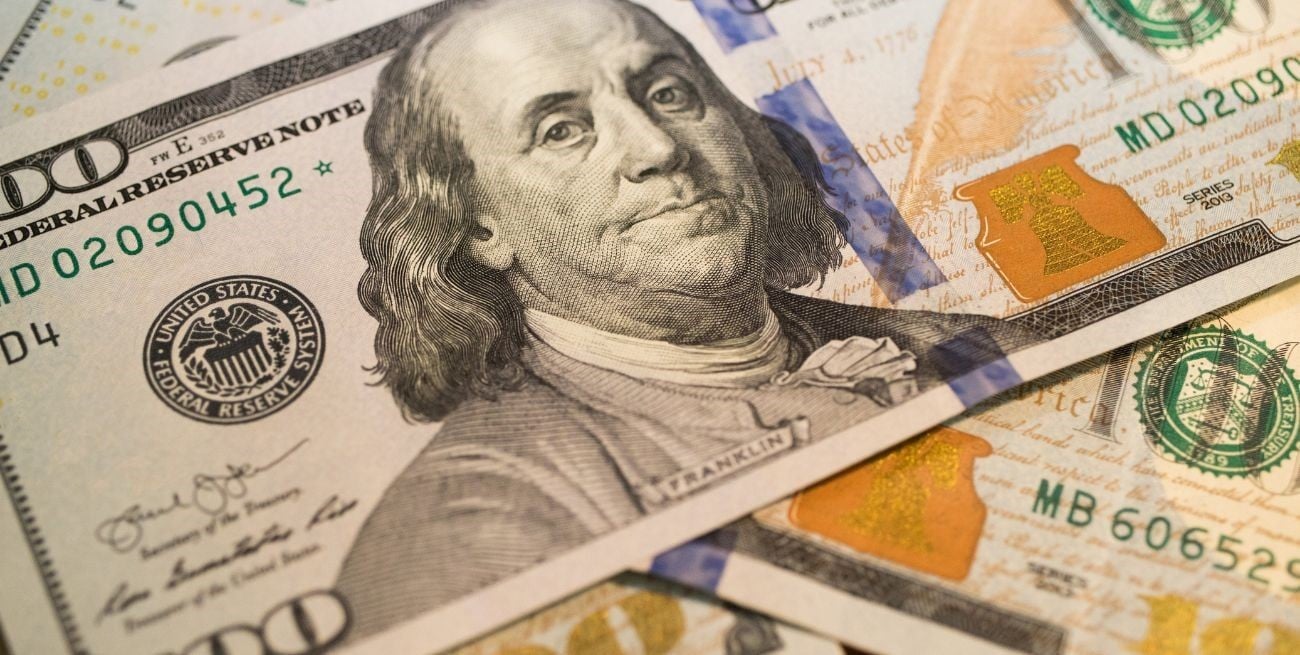 Así cerró el dólar en los bancos argentinos este miércoles 16 de abril