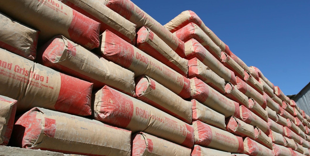 La economía argentina reaccionó en octubre, al borde de la recesión estadística
