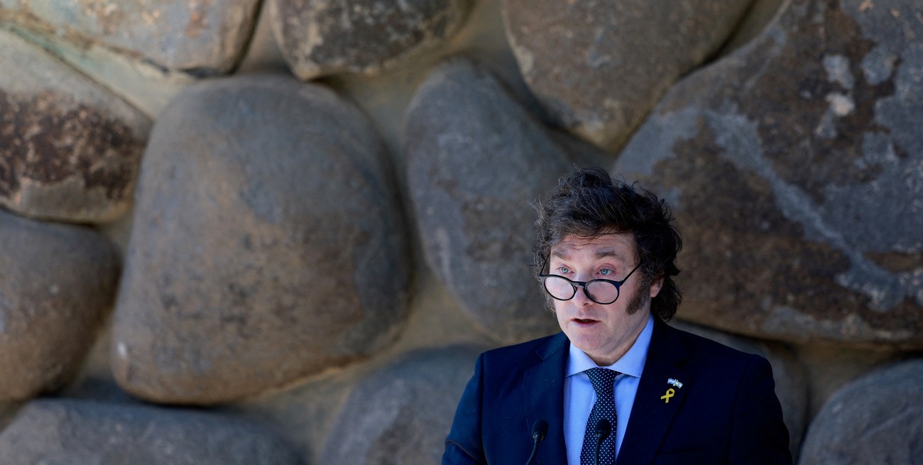 Suspendieron dos artículos más del DNU de Milei