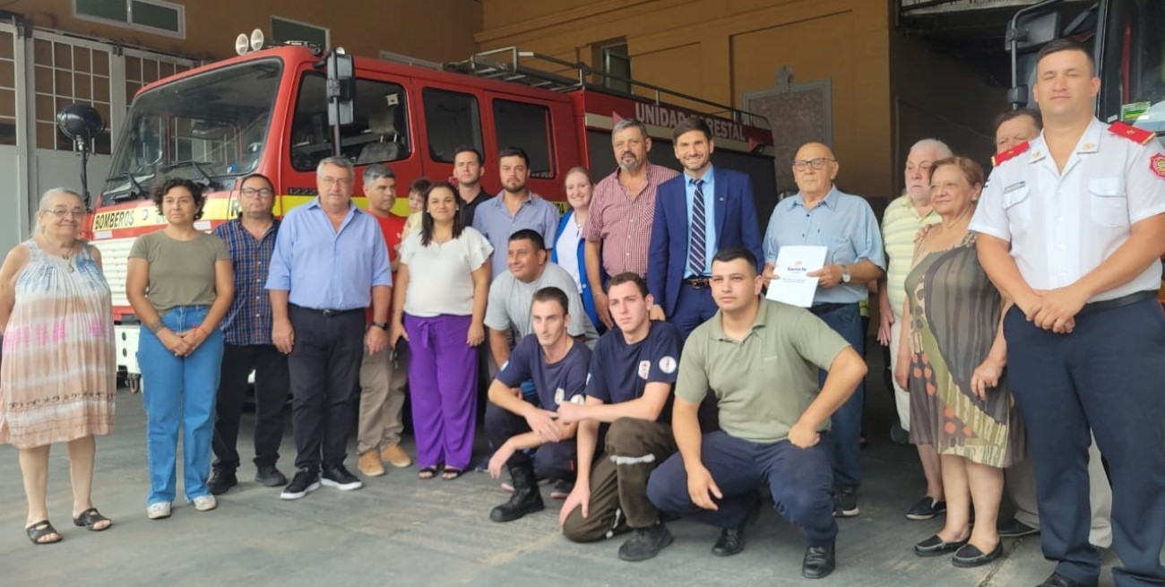 El gobernador Pullaro visitó Coronda y se reunió con el intendente e instituciones