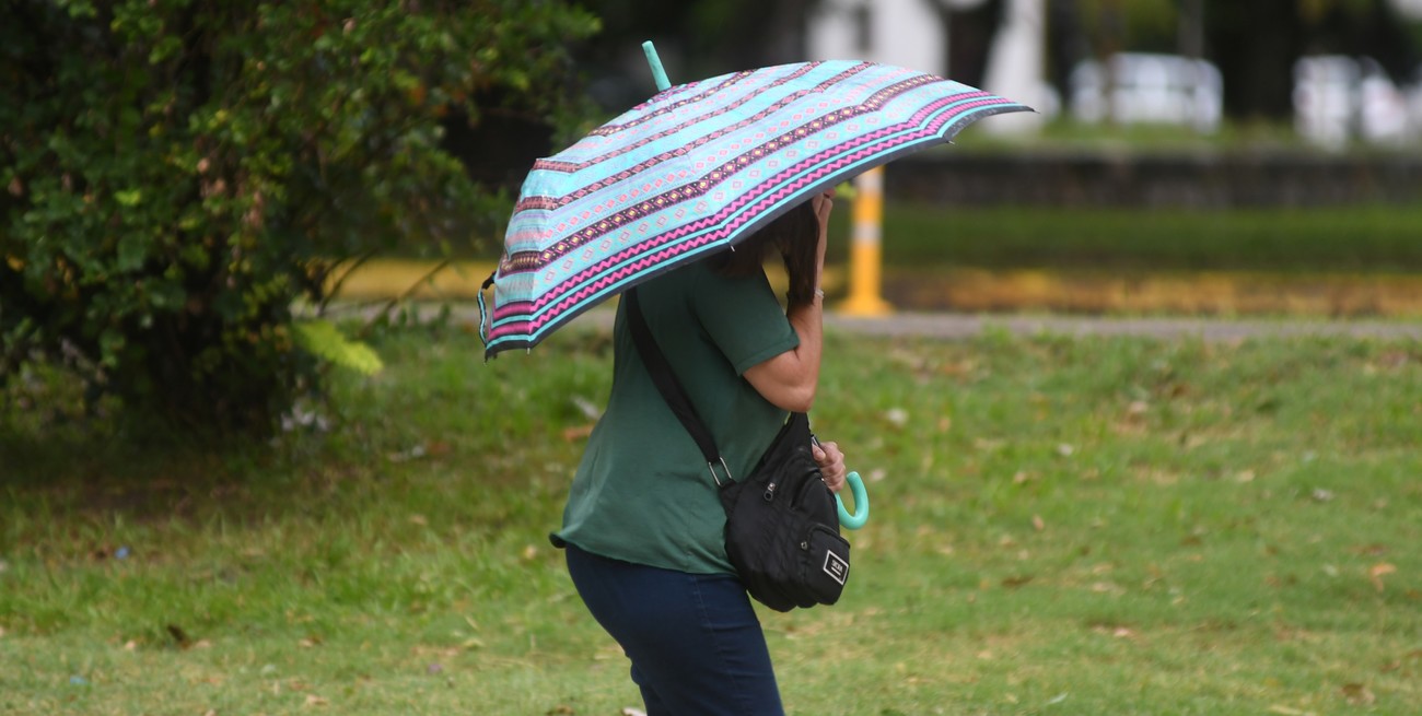 Lluvia y alerta por calor: pronóstico del tiempo este viernes en Santa Fe