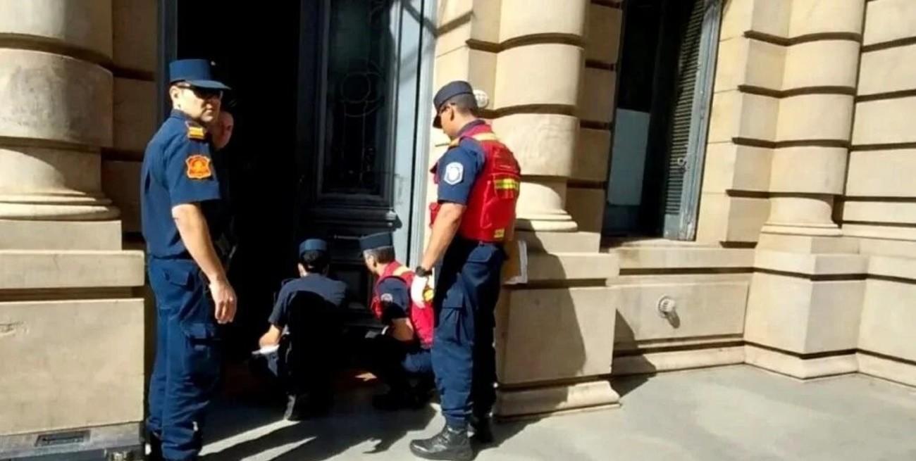 En un inusual ataque, intentaron incendiar los Tribunales de Concordia