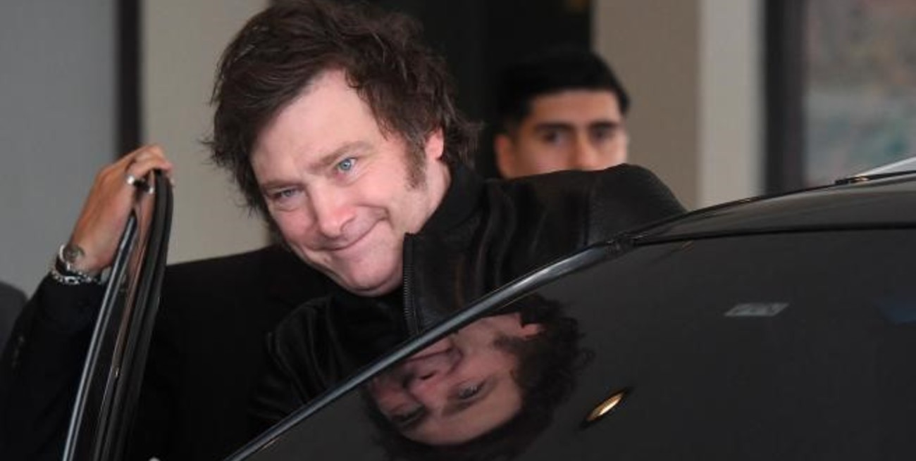 Milei descartó fijar por decreto el salario mínimo y la CGT evalúa medidas de fuerza