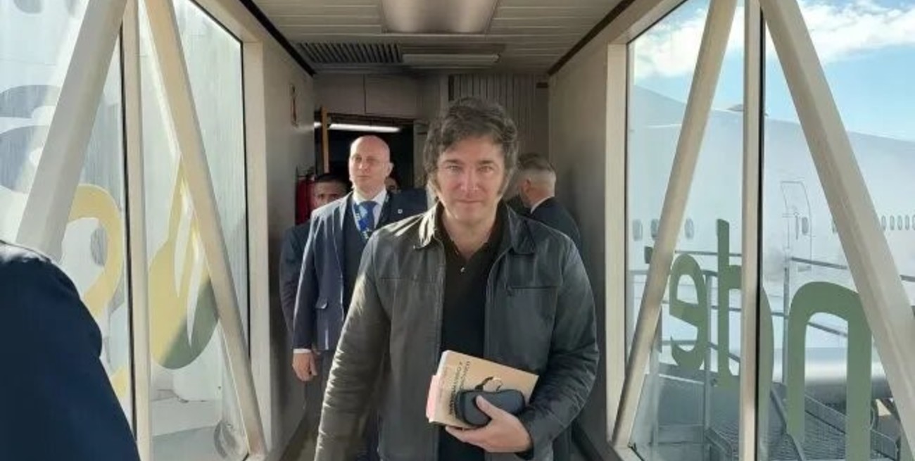 Milei recibe al secretario de Estado de EE.UU y planea un viaje a Washington