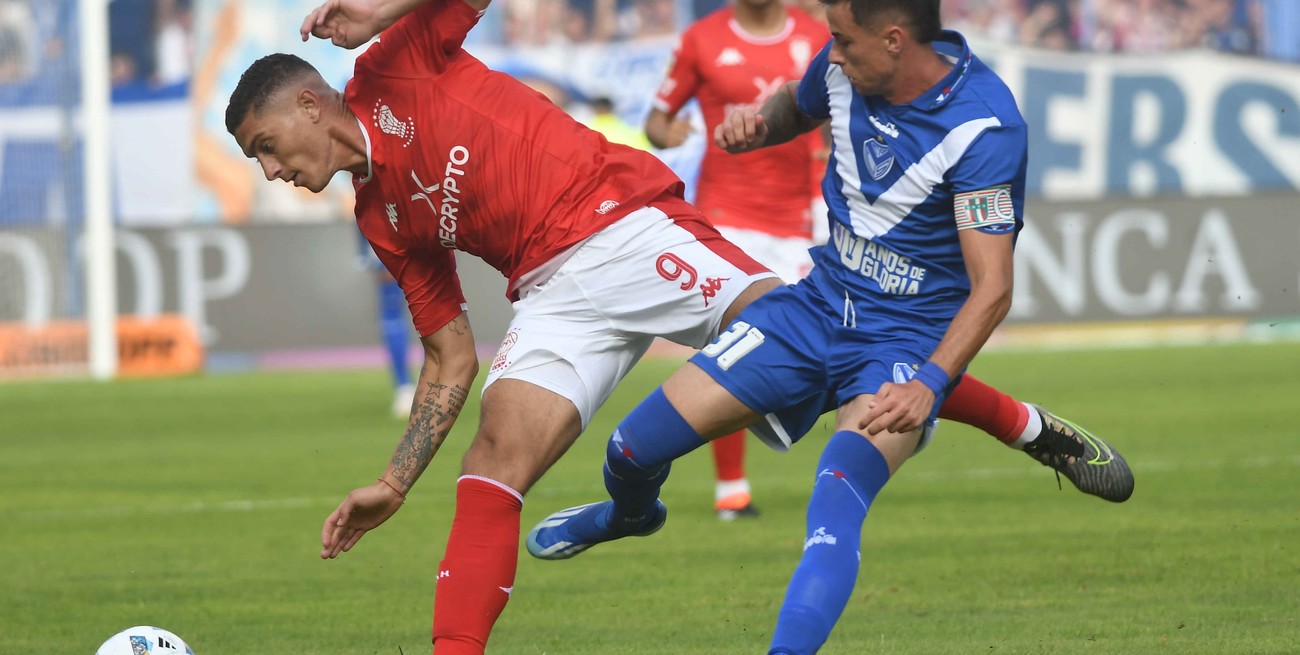 Con un agónico gol de Emanuel Mammana, Vélez derrotó a Huracán