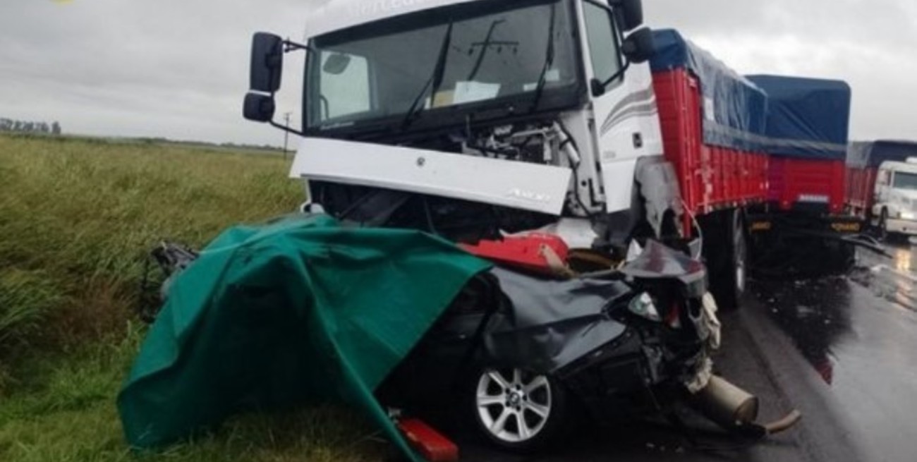 Dos muertos en choque frontal en ruta del sur de Córdoba