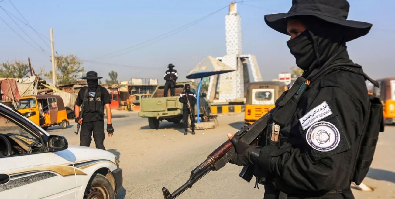 Talibanes realizaron una doble ejecución pública en un estadio de Afganistán