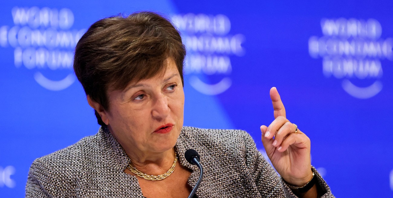 Señales de más gasto y deuda flotante en una carta de intención ante el FMI 