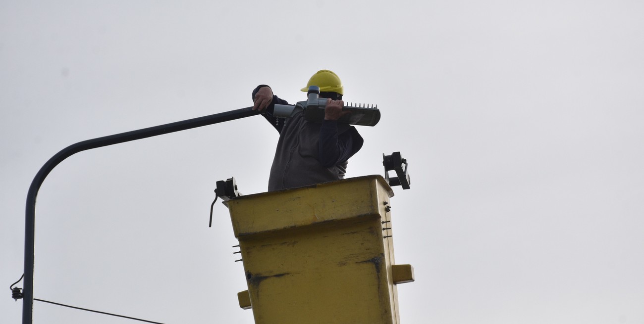 Los robos y vandalismos sobre el alumbrado público son reiterados en la ciudad de Santa Fe