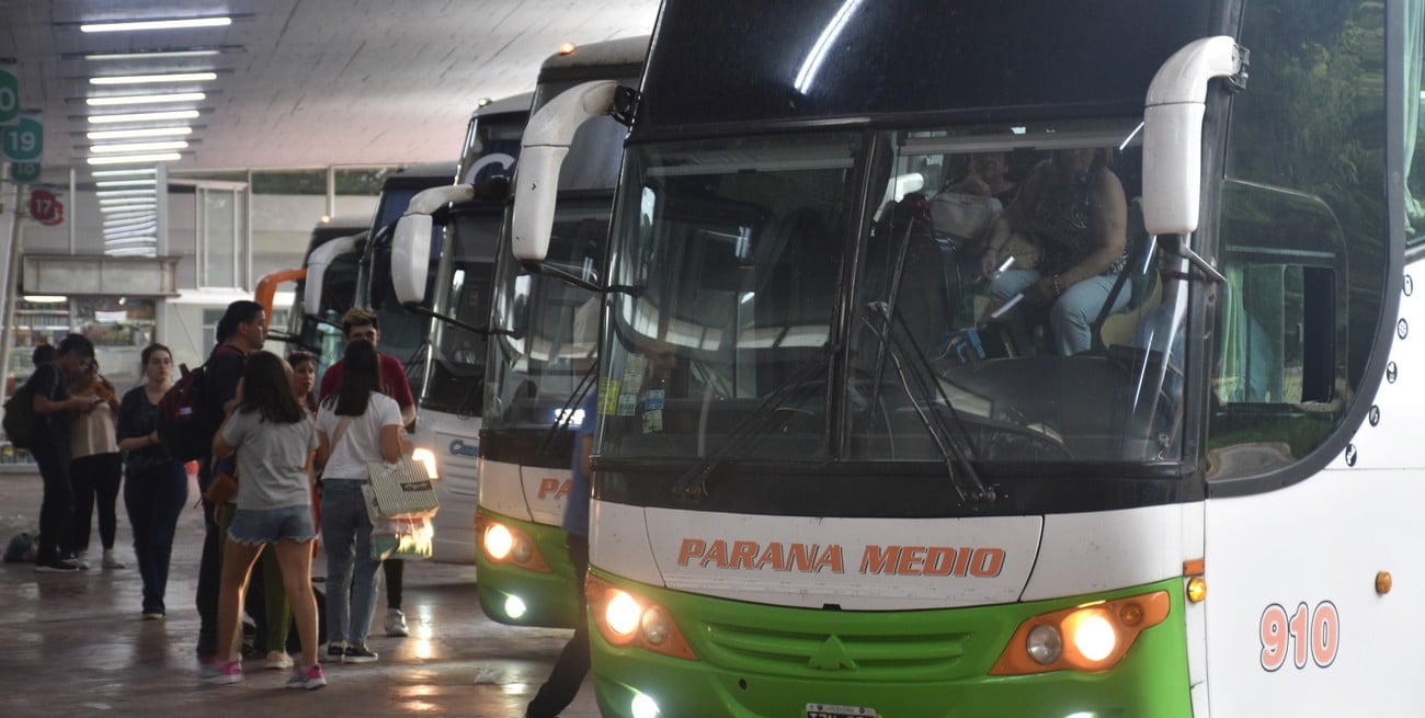 Viajar en micro al norte de Santa Fe cuesta unos $ 30 mil, y al sur-sur más de $ 21 mil