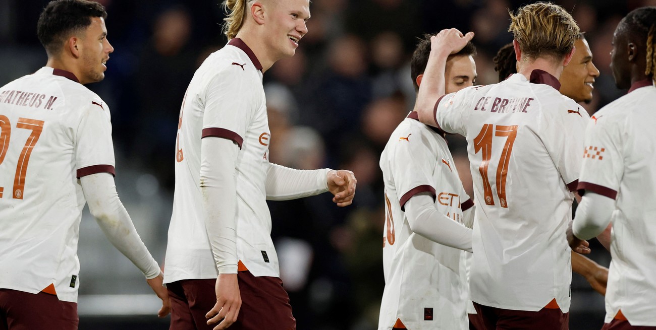 Un repoker de Haaland para la goleada 6-2 del Manchester City a Luton Town