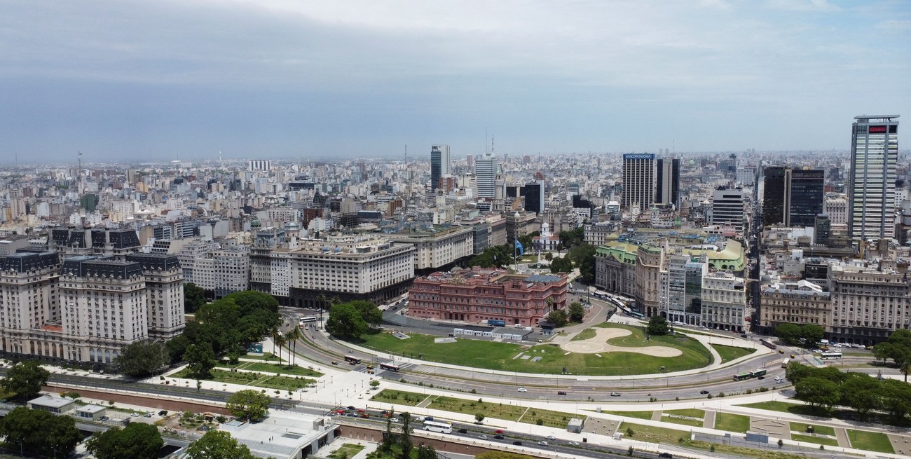 Casa Rosada apunta al kirchnerismo por la hostilidad y contrarresta resaltando la baja inflacionaria