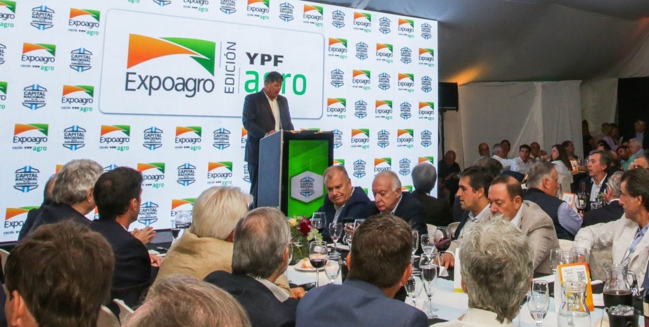 El campo, lo público y lo privado en la cena de expositores de Expoagro