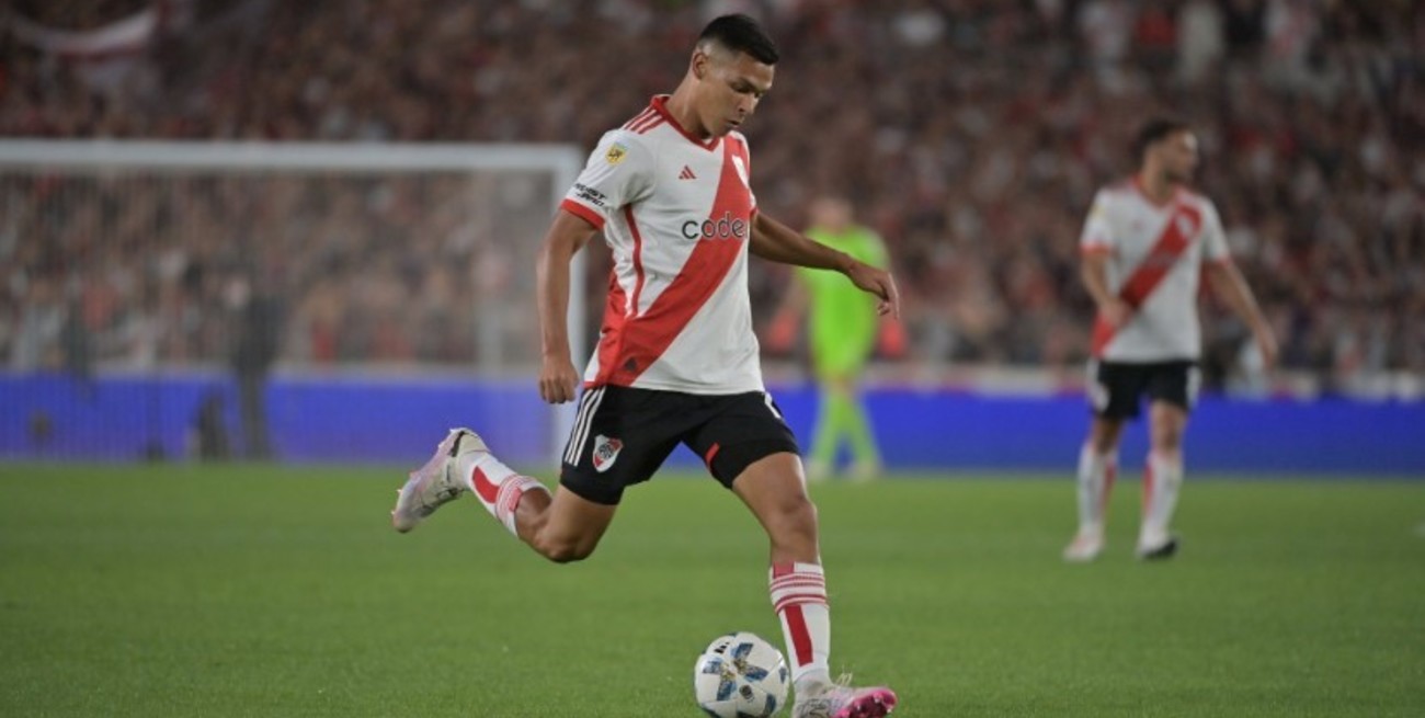 River venció a Independiente Rivadavia y se metió entre los líderes de su zona