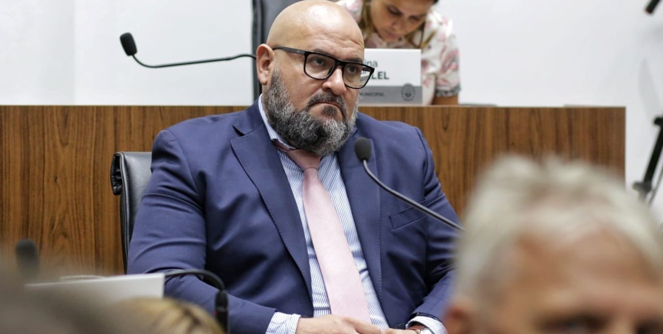 Carlos Suárez: "Vamos a acompañar al intendente para ordenar, pacificar y levantar a Santa Fe"