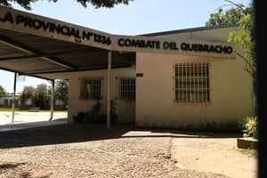 En la primaria Combate del Quebracho se hallaron vainas servidas. Foto: archivo El Litoral 
