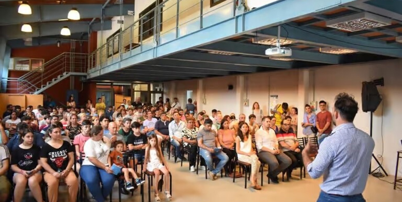 La senadora Di Gregorio confirmó el inicio de los cursos de oficios