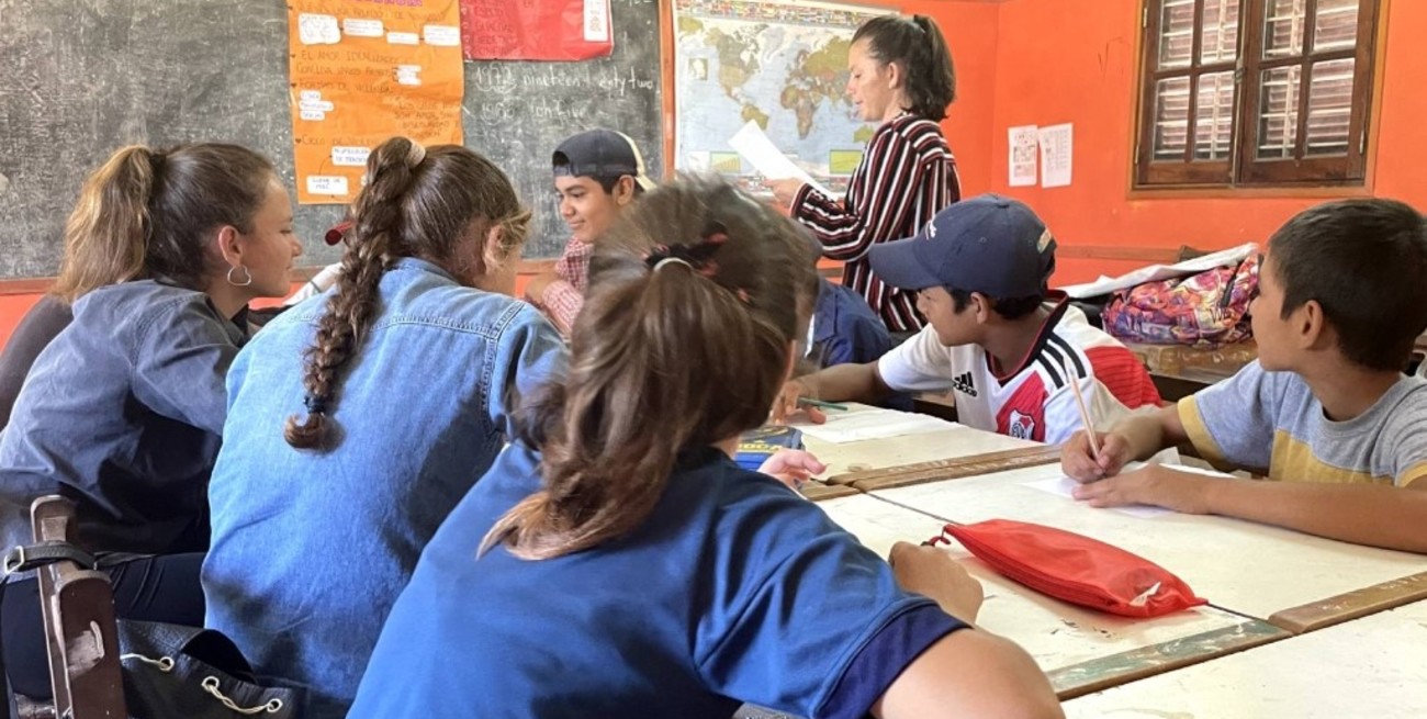 Cómo ayudar a terminar el secundario a estudiantes que viven a 30 kilómetros de su escuela