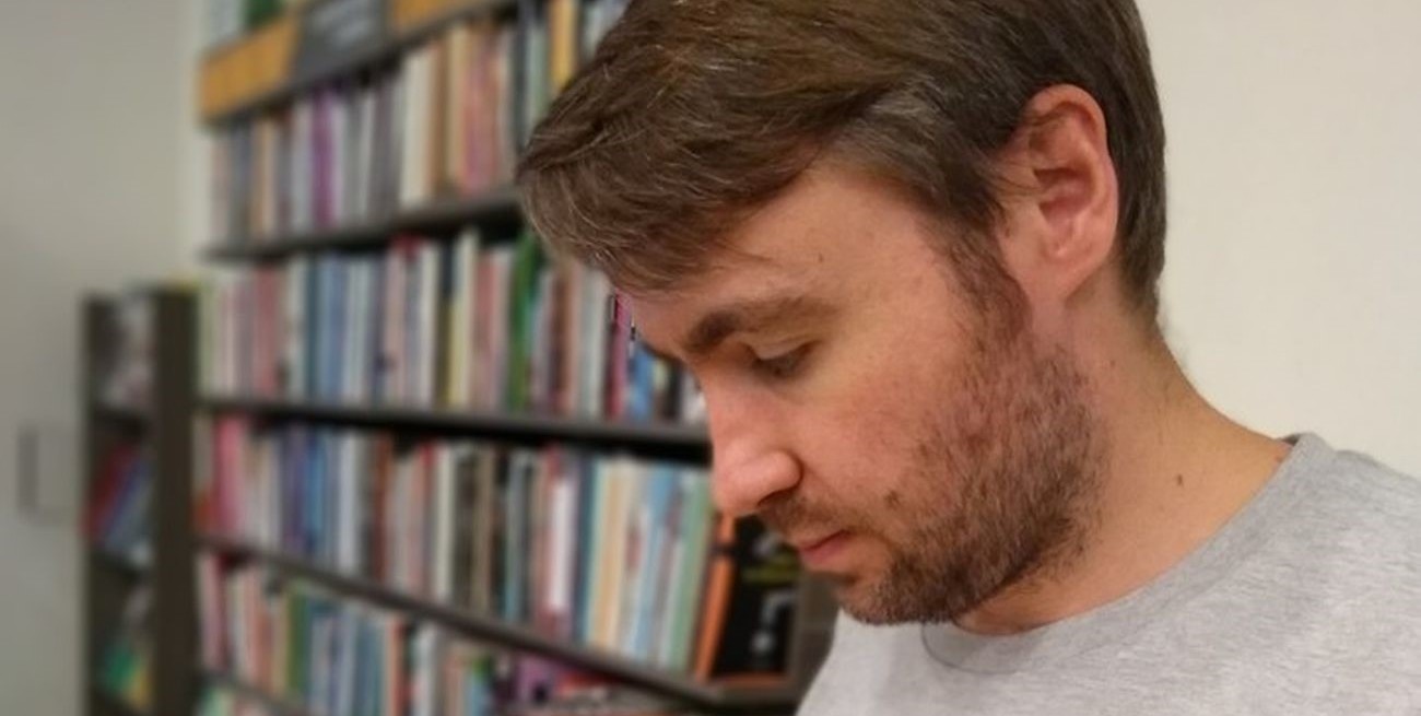 Tras 17 años entre libros, Quique Rey abre las páginas de su pasión