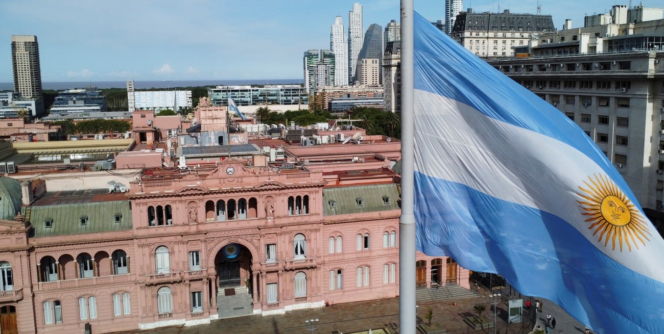 Ya hay contactos informales entre Casa Rosada y gremios dialoguistas por la reforma laboral
