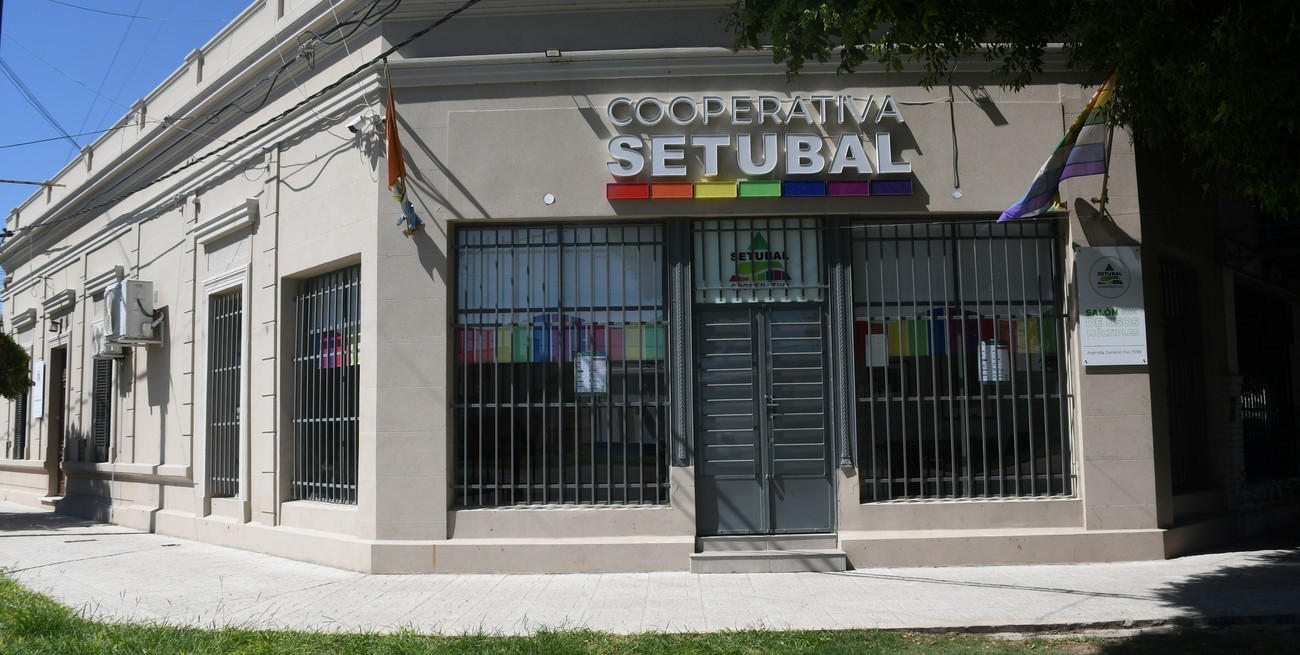 Obra de refuerzo en la red de distribución de gas natural de la Cooperativa Setúbal