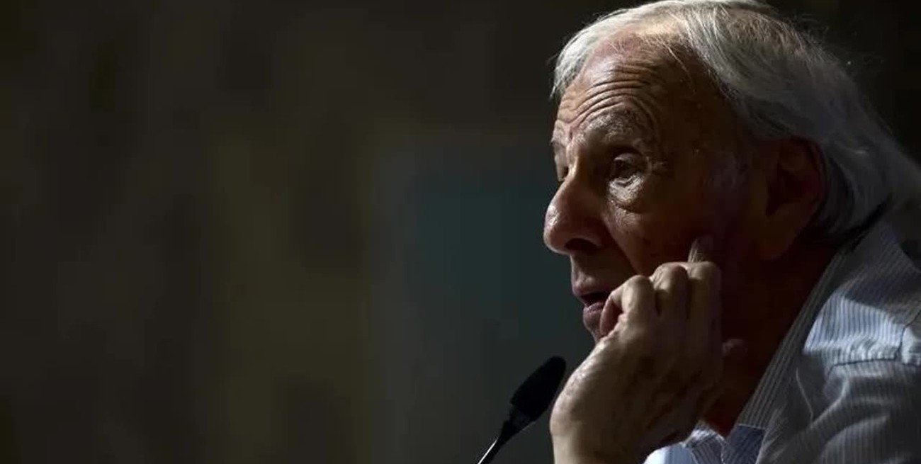 Menotti: "El club es de la gente, le pertenece al socio y al hincha"