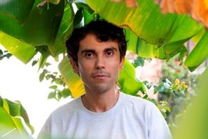 El disco, según Antolín está enmarcado en el Siglo XX, porque “marcó el paradigma que estructura nuestras vidas actualmente, y quizás nos lleve más décadas comenzar a vislumbrar nuevas formas de ver el mundo”.  Crédito: Renzo Leonard