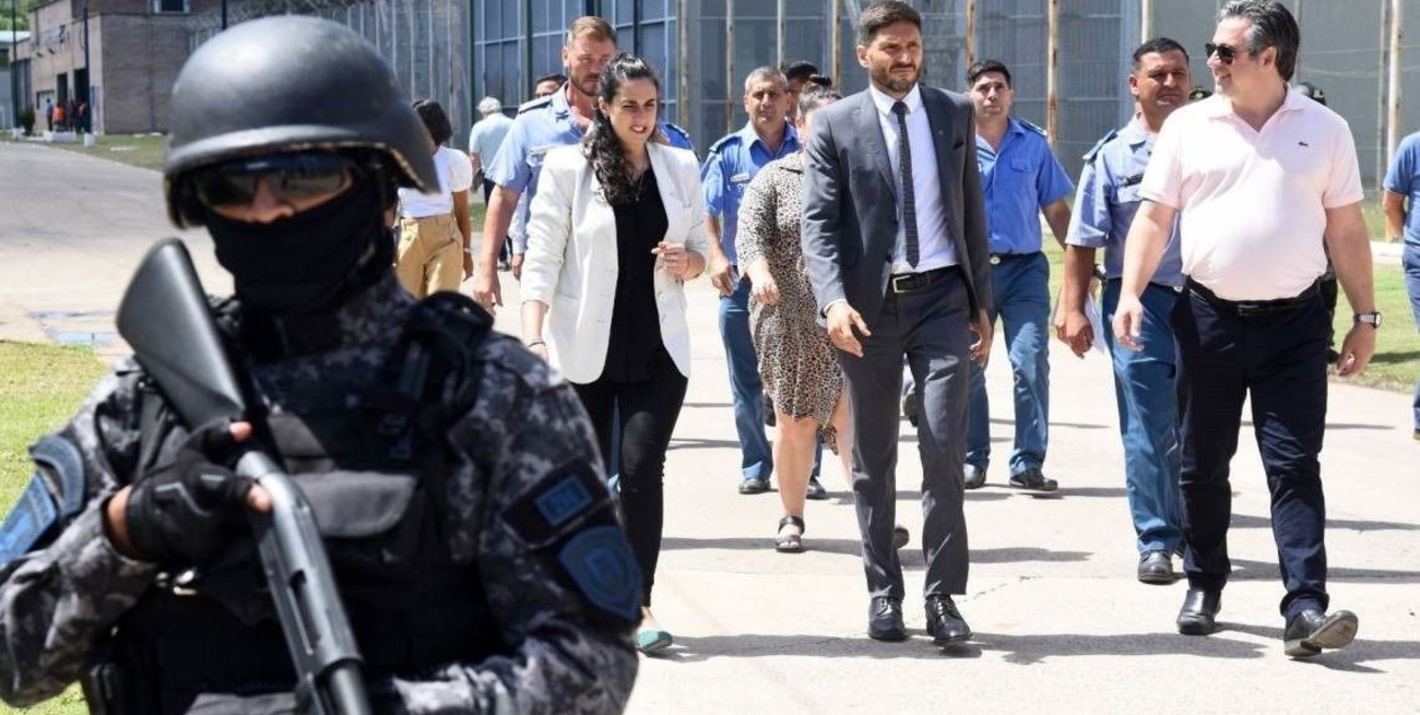 Instituciones versus "ranchada"