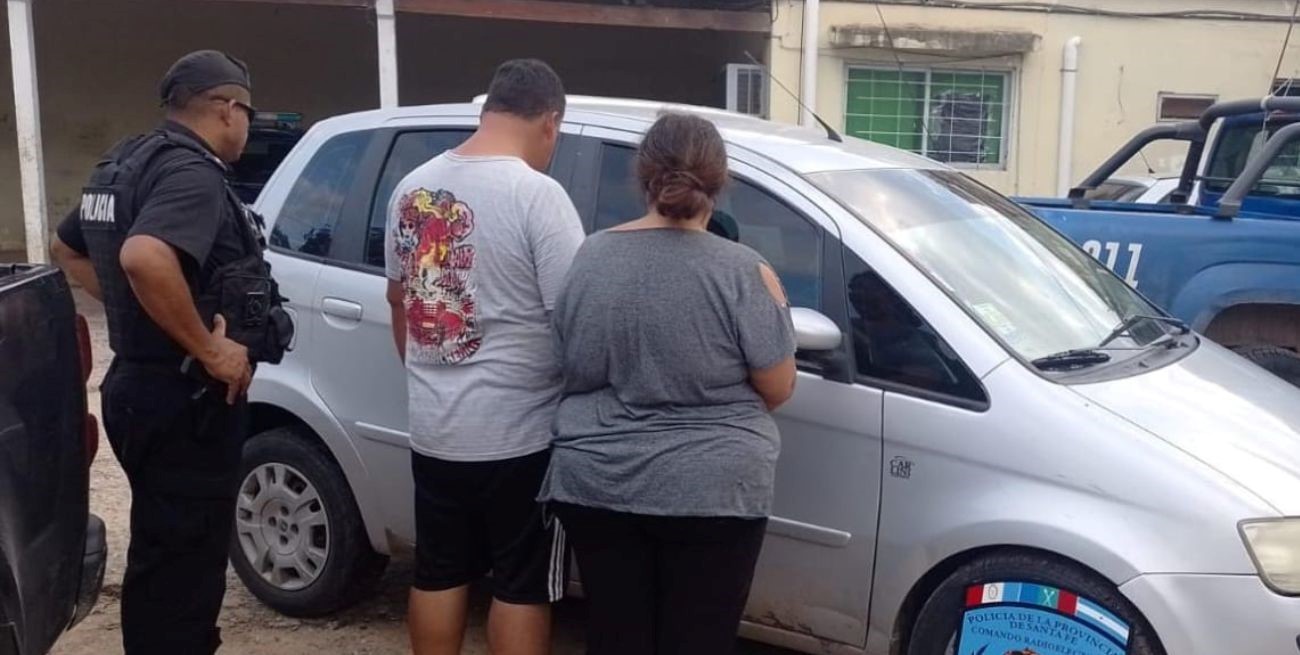 Robó una panquequera y la ocultó debajo de un bebé: fue detenida