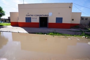 Gobernador Freyre y Ruperto Godoy, luego de 8 mm de agua de lluvia. Foto: Fernando Nicola.