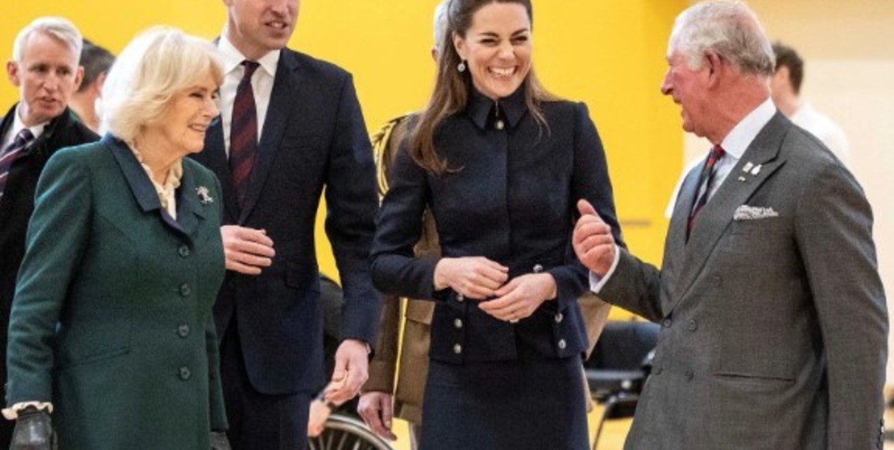 Aseguran que Carlos III quiere a Kate Middleton como si fuera "la hija que nunca tuvo"