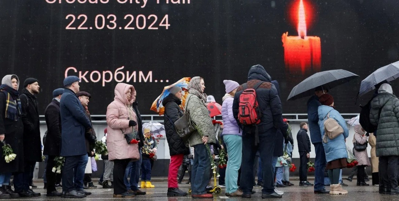 Rusia llora a las víctimas de la matanza en una sala de conciertos