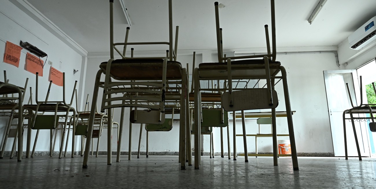 De aquí en más, el gobierno santafesino descontará el día a quienes adhieran a futuros paros