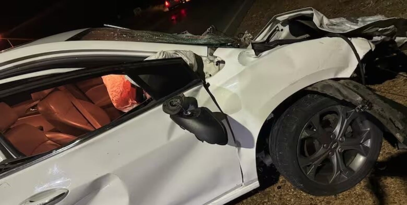 Entre Ríos: un adolescente manejaba por la ruta, chocó y murieron un padre y su hijo de 8 años