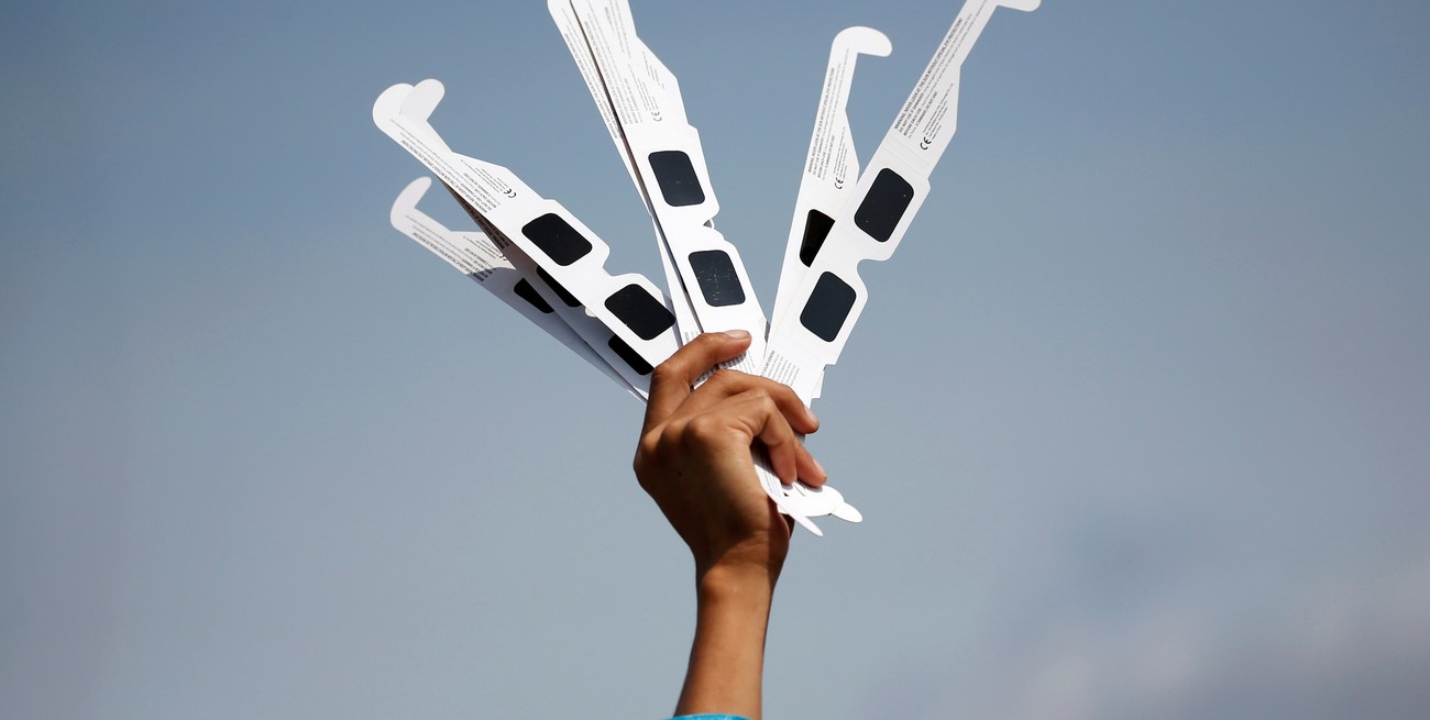 Por qué el eclipse solar total del 8 de abril será "histórico" para Estados Unidos