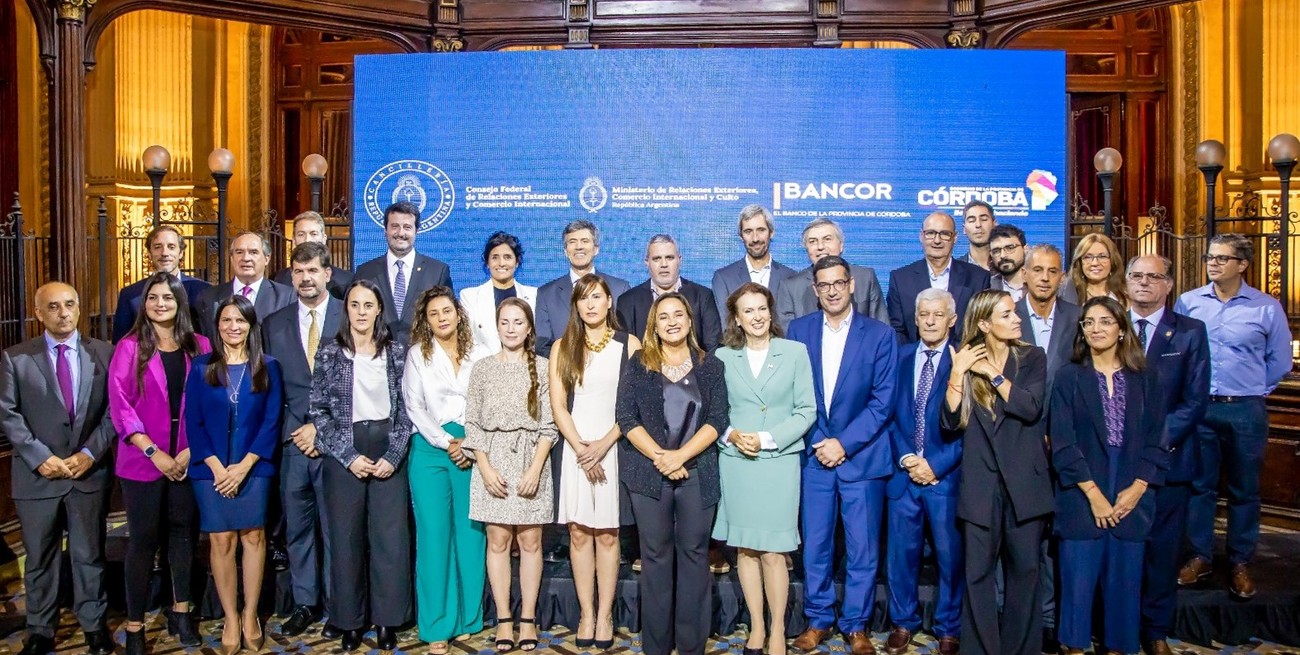 Georgina Losada: "Celebramos el perfil de la federalización de la política exterior"