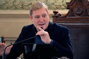 Con el respaldo de los senadores del justicialismo y el acuerdo de los demás sectores, Cornaglia presidirá el PJ.