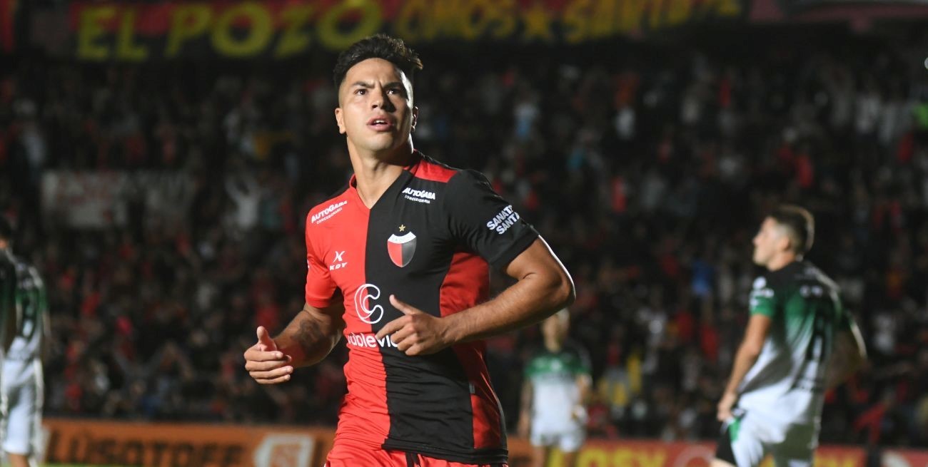 Delfino tuvo banco y banca: Colón ganó bien y está solo arriba