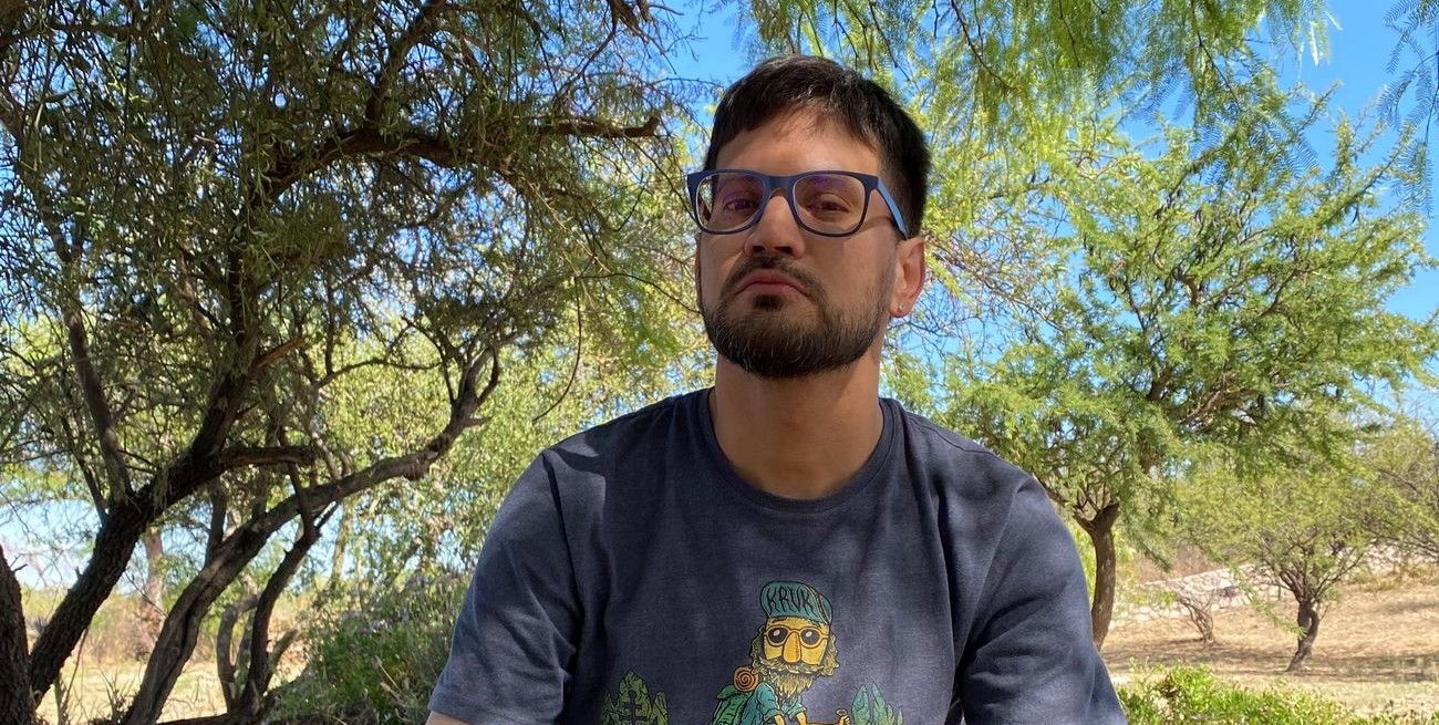 Del patio de la infancia al mundo virtual: el diccionario de Pablo Aranda