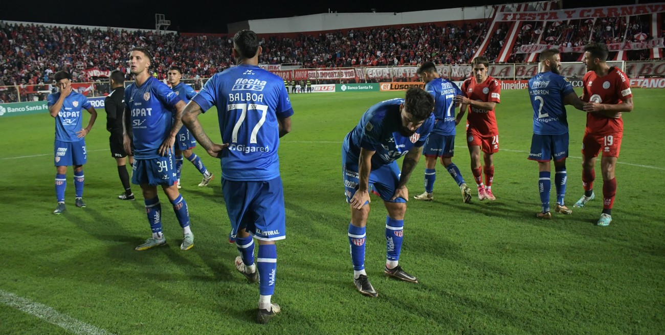 Así quedaron las tablas de posiciones de la Copa de la Liga tras la derrota de Unión