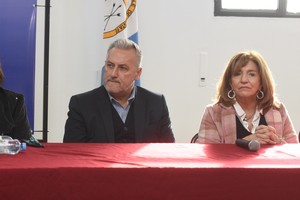En las Paso del 16 de julio de 2023 se presentaron cuatro fórmulas en la interna del Justicialismo santafesino para competir por la Casa Gris. La de Marcelo Lewandowski y Silvina Frana se impuso con claridad con el 64% a otros tres binomios. Y representó luego en las generales al frente Juntos Avancemos, que fue derrotado por Unidos para Cambiar Santa Fe. Crédito: Guillermo Di Salvatore