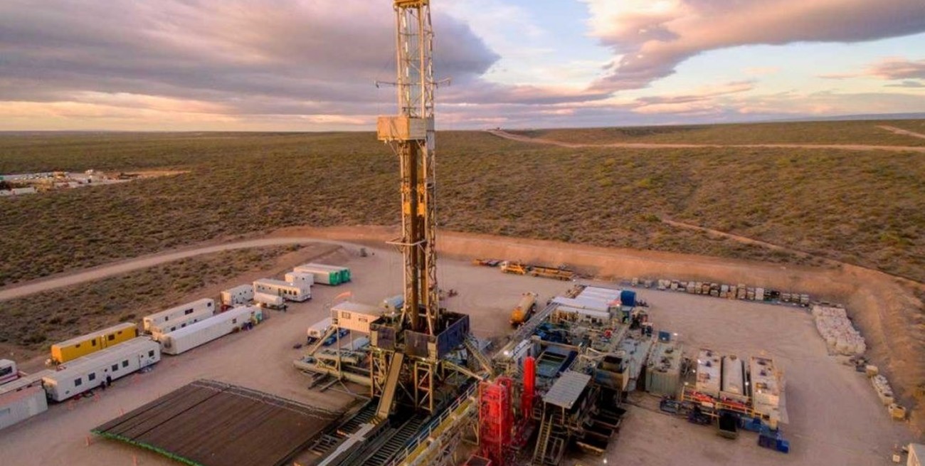 YPF avanza con la venta de 55 áreas que superaron su pico de producción